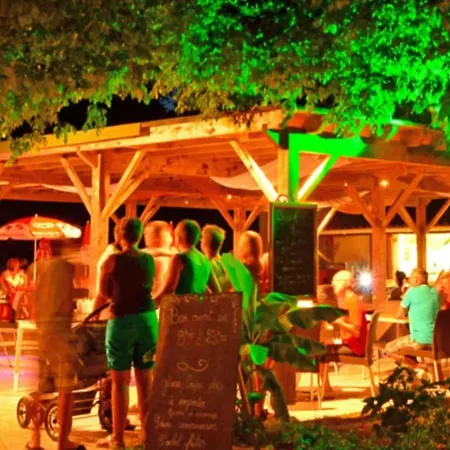 La Clairiere - Aquatique Camping